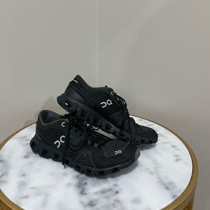 On Running Cloud X3 sneakers